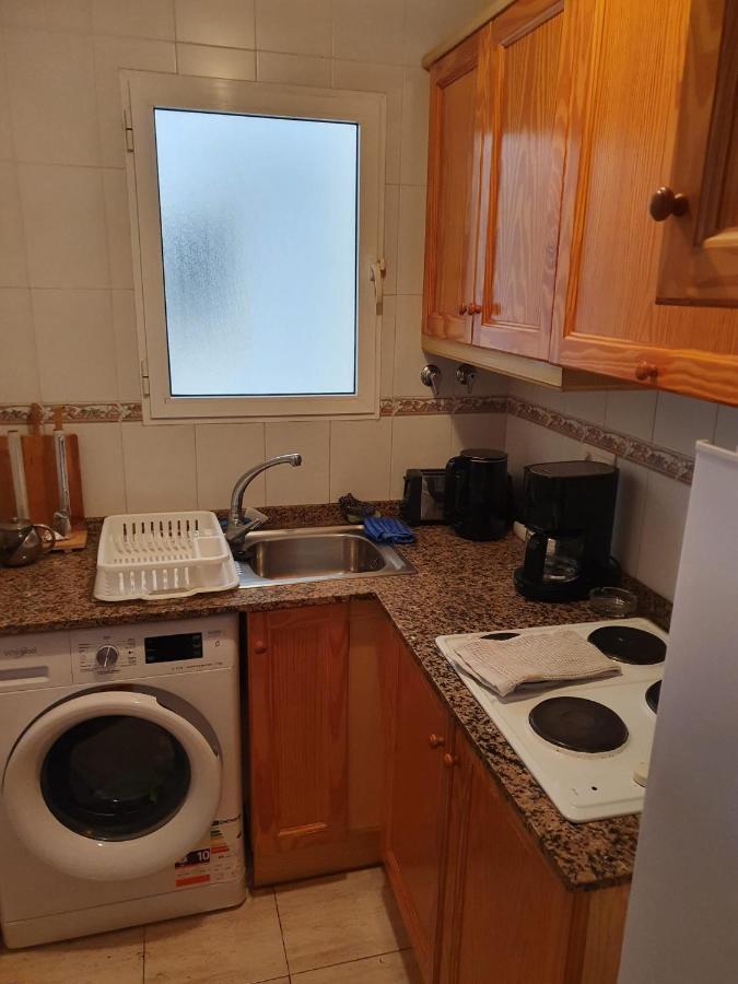 Apartment Close To All Amenities Torrevieja Bagian luar foto