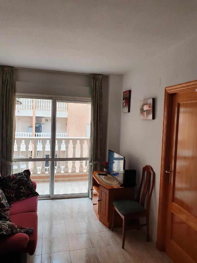 Apartment Close To All Amenities Torrevieja Bagian luar foto